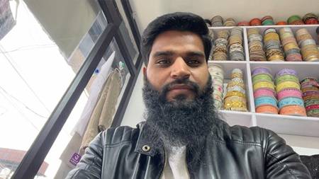 Weaving Tradition With Trend: How 26-Year-Old Suhail Shafi Is Redefining Kashmir’s Garment  Embellishment Industry.